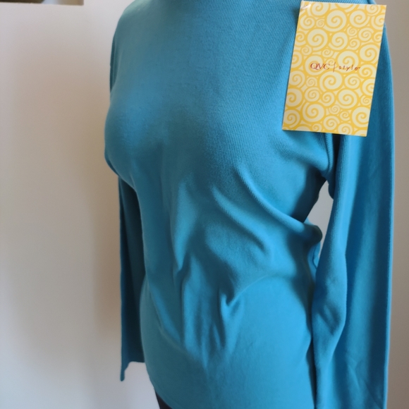 New turtleneck Long sleeve shirt - Picture 3 of 4